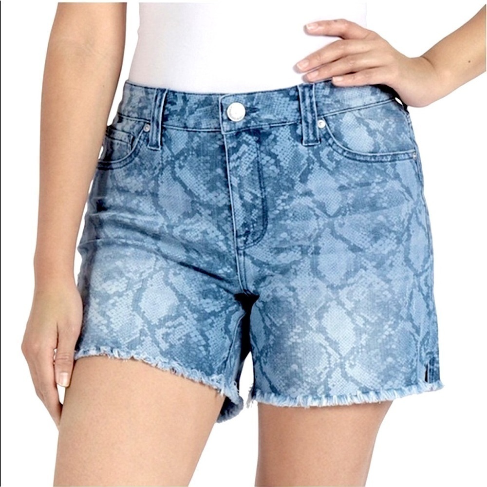NWT Seven7 Weekend Denim Shorts Indigo Python Print Size 14